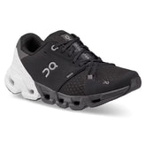On Cloudflyer 4 Wide Fit – Plush Tongue & External Heel Support - Cloud Tread